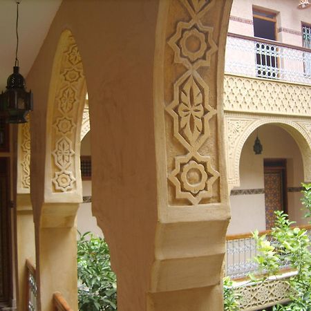 Riad Les Chrifis Navette Aeroport 24 Sur 24 Fez Zewnętrze zdjęcie