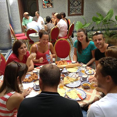 Riad Les Chrifis Navette Aeroport 24 Sur 24 Fez Zewnętrze zdjęcie